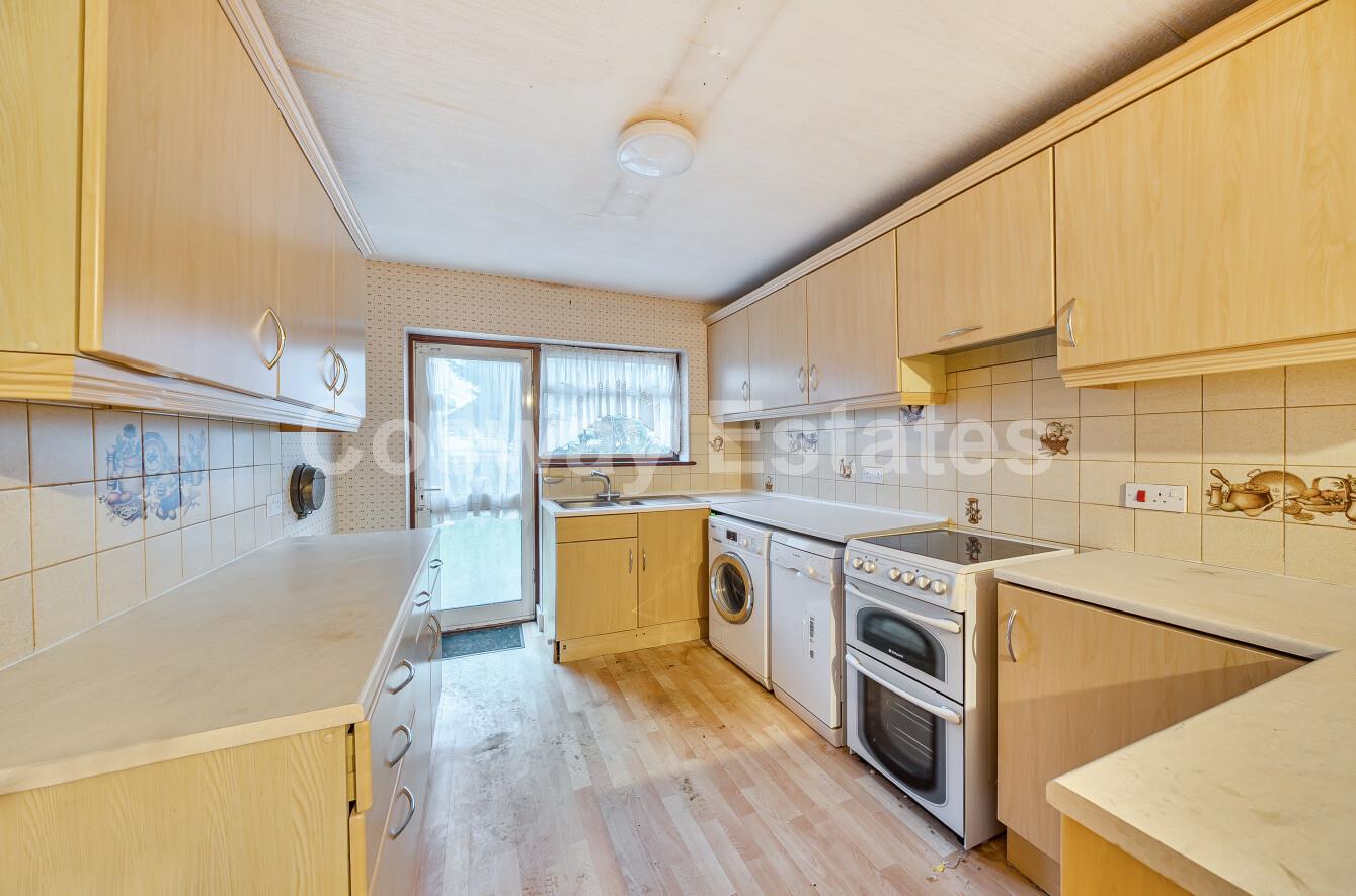 Blackwell Gardens, Edgware, HA8, Edgware